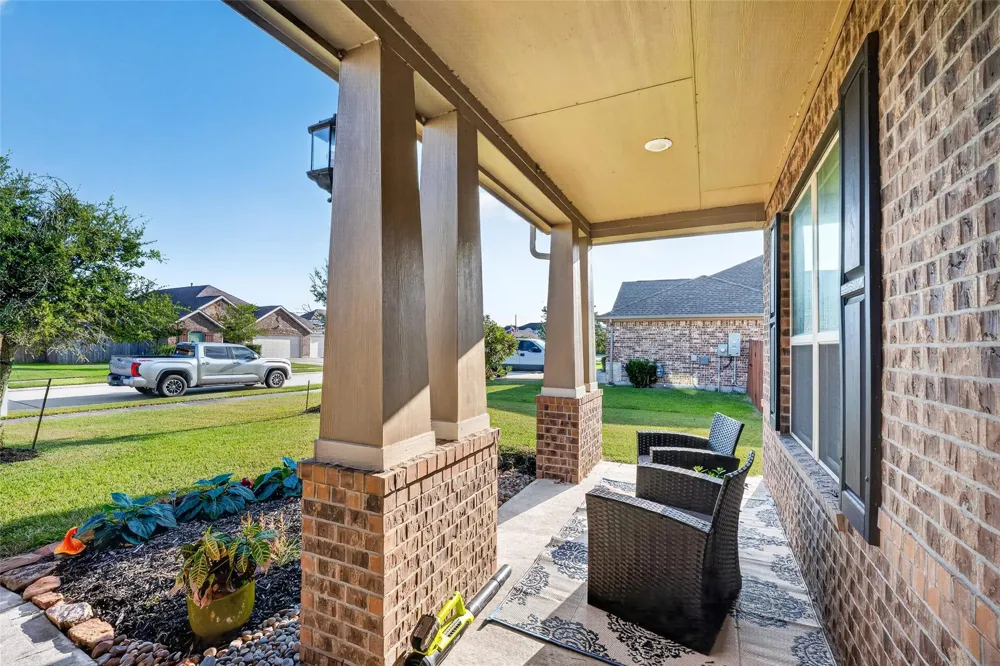 3219 Charles Place Mont Belvieu, TX 77523