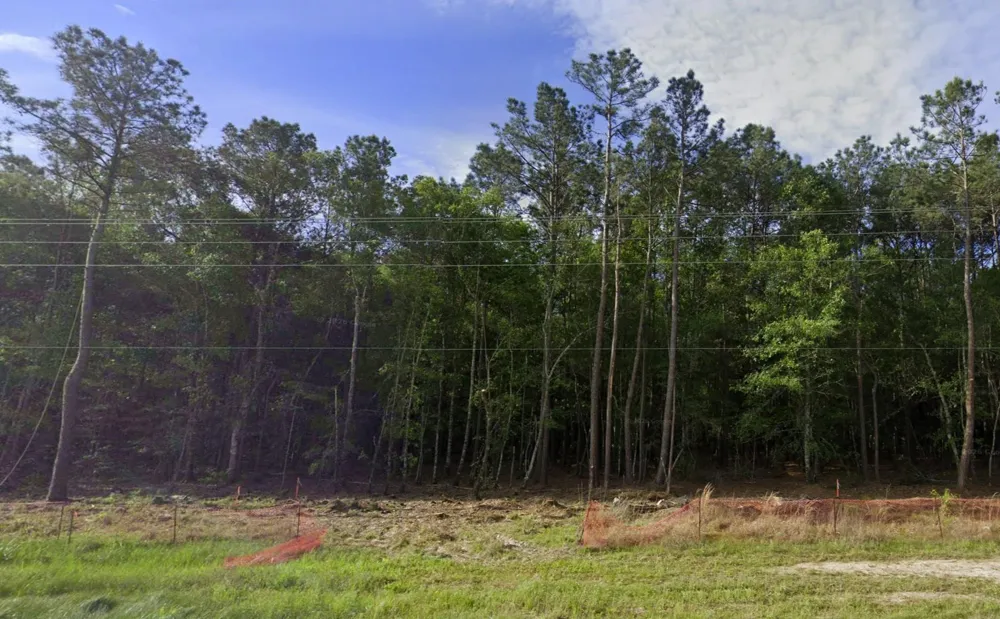 9 Highway 105 Highway Cleveland, TX 77328