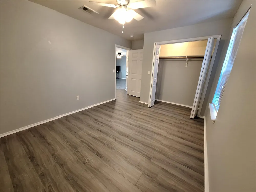304 Bayside Drive Anahuac, TX 77514