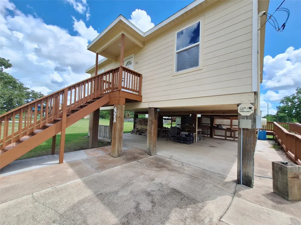 304 Bayside Drive Anahuac, TX 77514