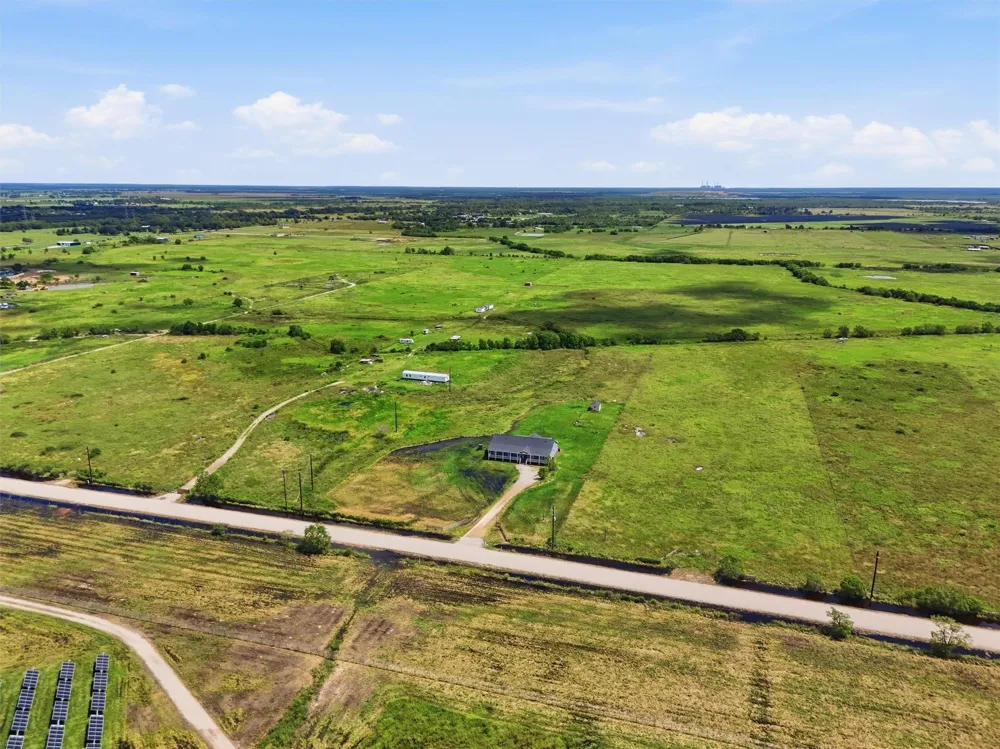 15007 Wolfgang Road Guy, TX 77444
