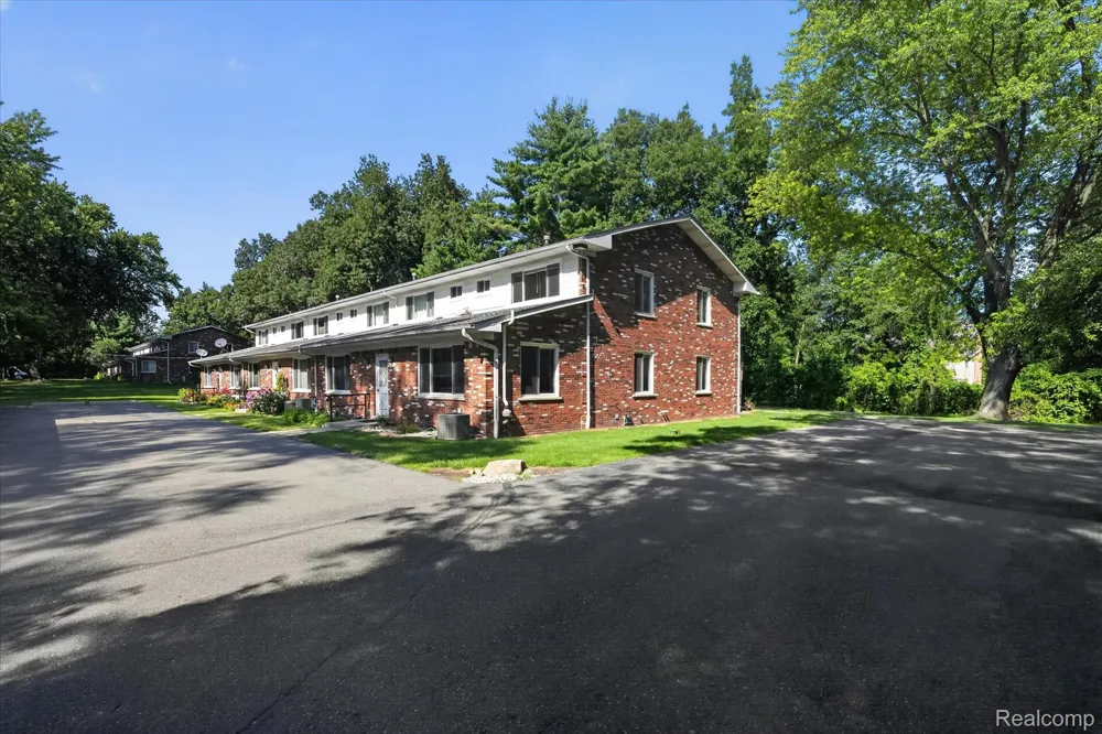 5116 Kintyre Lane Genoa Township, MI 48116