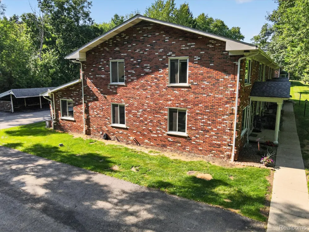 5116 Kintyre Lane Genoa Township, MI 48116