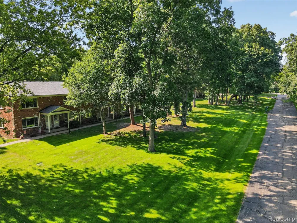 5116 Kintyre Lane Genoa Township, MI 48116