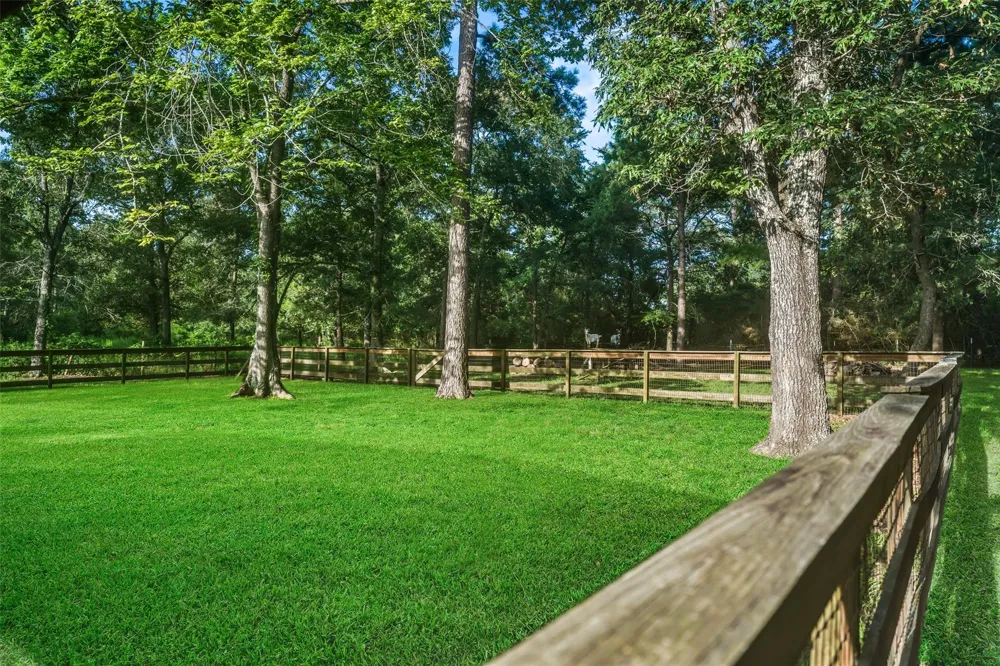 14828 County Road 304 Navasota, TX 77868