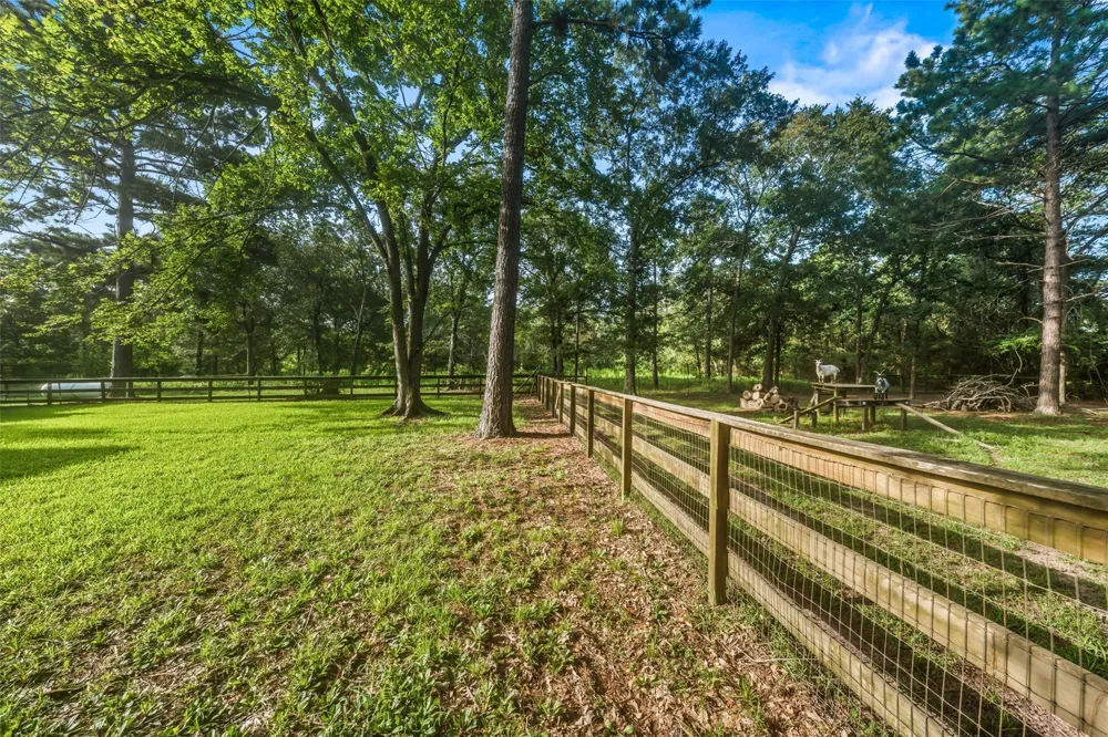 14828 County Road 304 Navasota, TX 77868