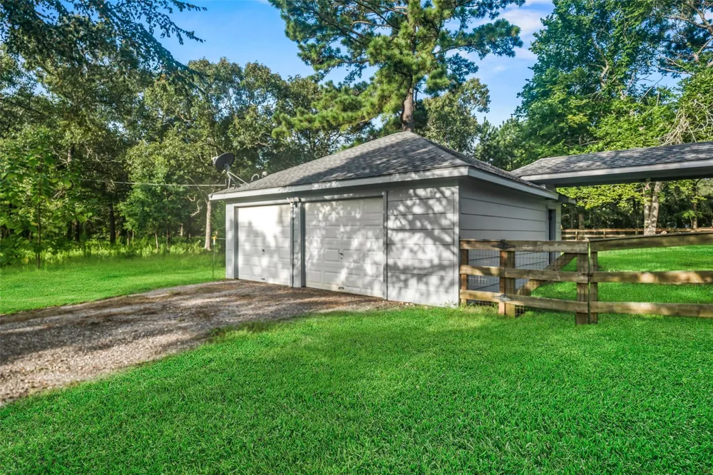 14828 County Road 304 Navasota, TX 77868