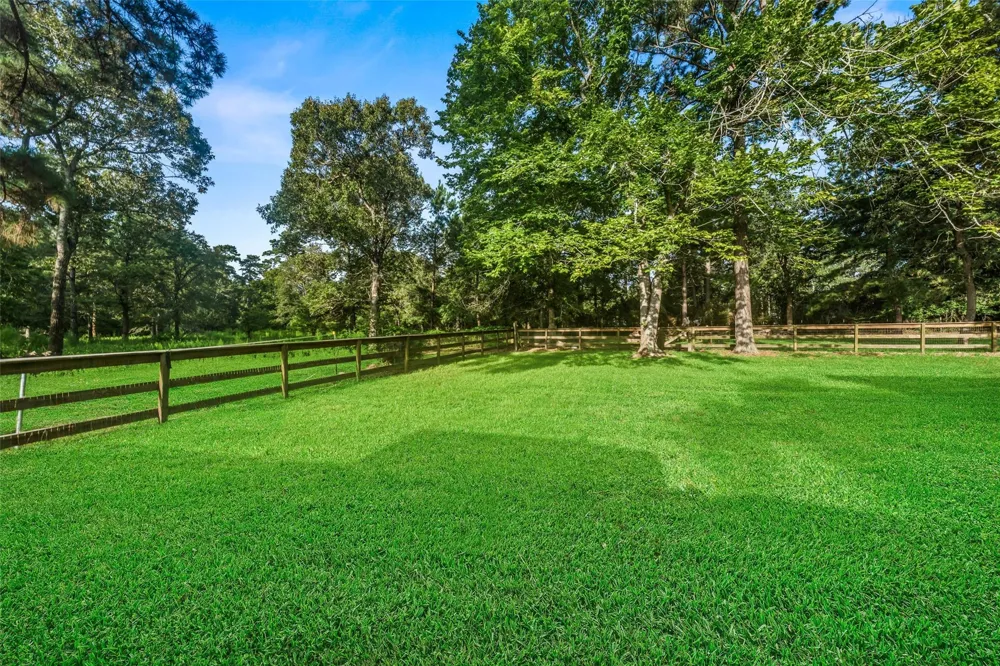 14828 County Road 304 Navasota, TX 77868