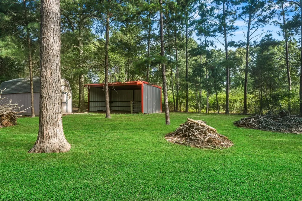 14828 County Road 304 Navasota, TX 77868