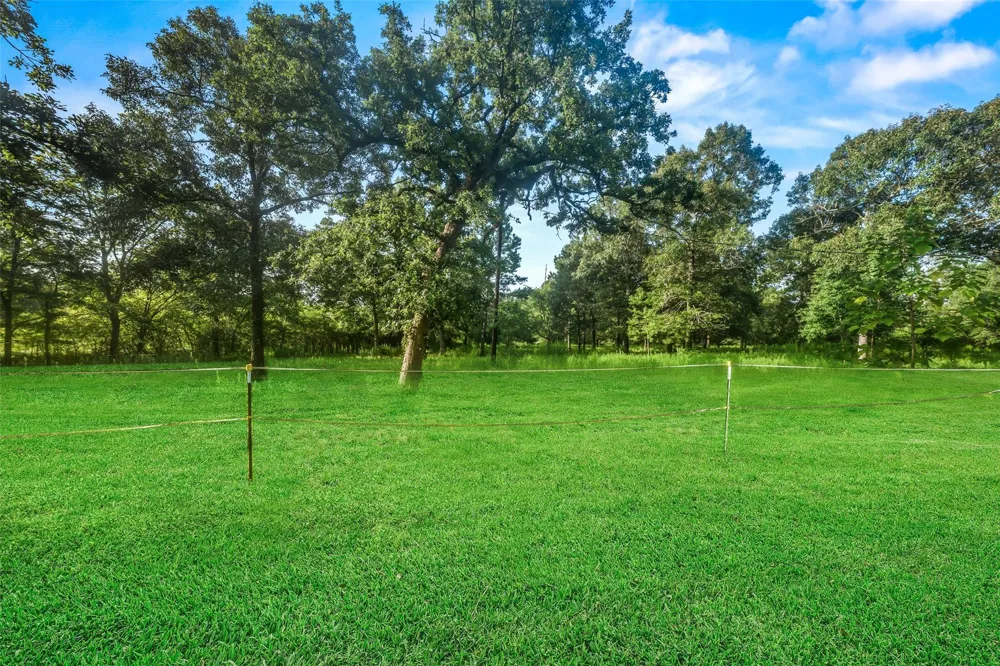 14828 County Road 304 Navasota, TX 77868
