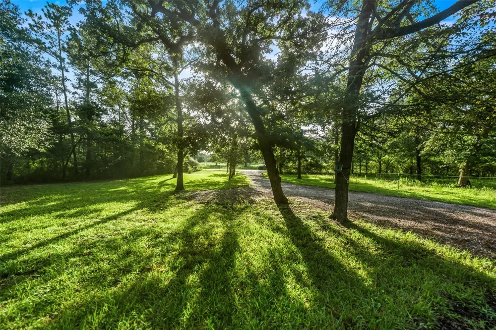 14828 County Road 304 Navasota, TX 77868