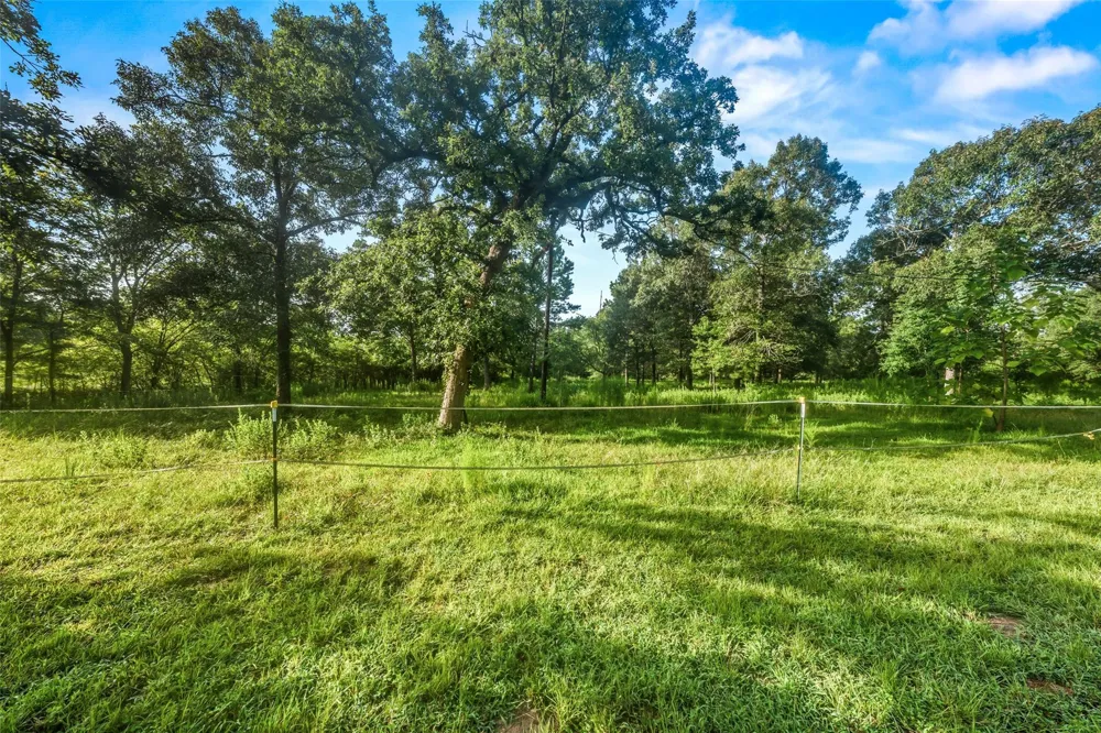 14828 County Road 304 Navasota, TX 77868