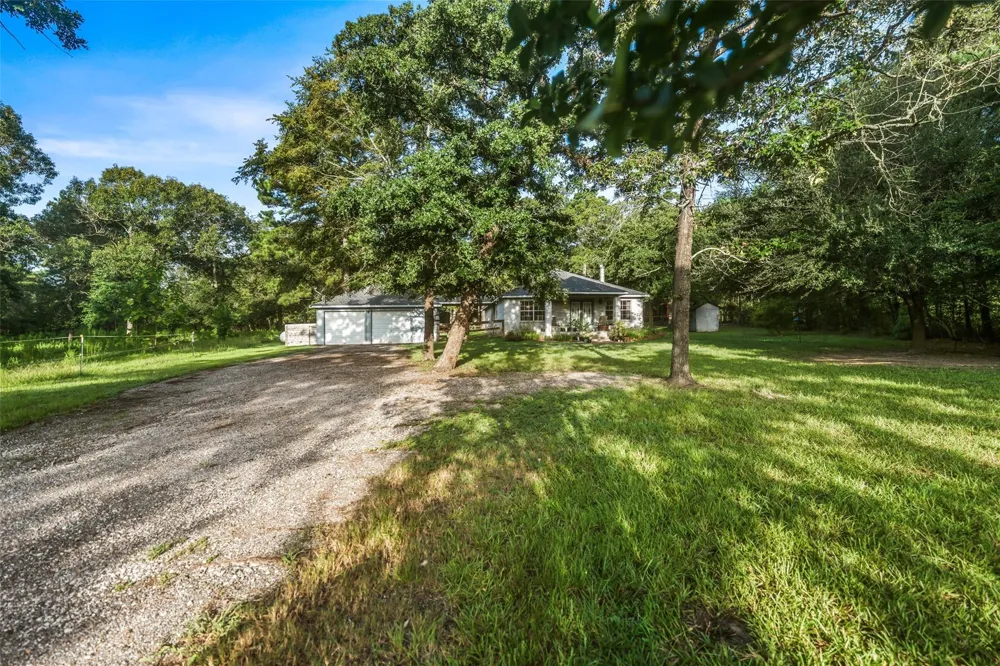 14828 County Road 304 Navasota, TX 77868