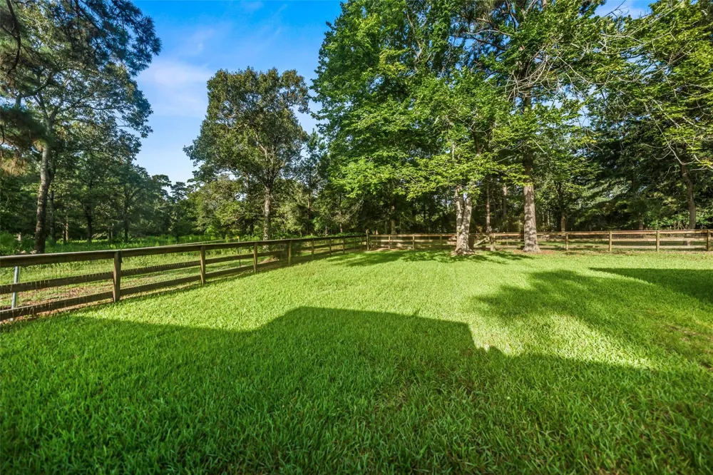 14828 County Road 304 Navasota, TX 77868