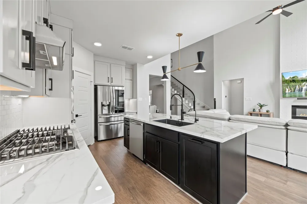 30155 Gold Finch Place Fulshear, TX 77441