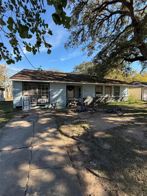 303 Cypress Street
