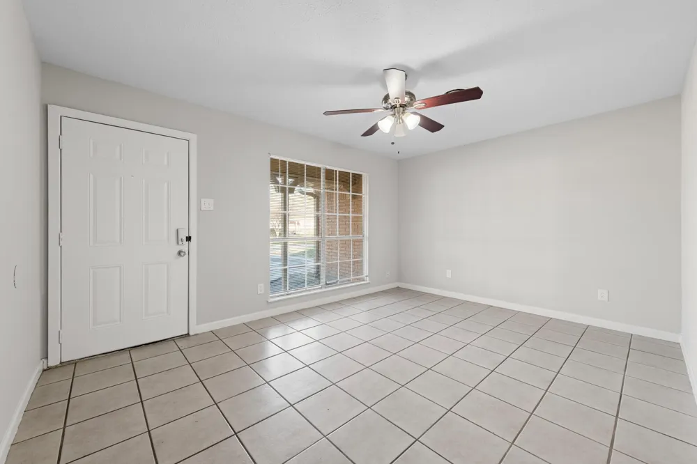 11218 Rebel Road Houston, TX 77016