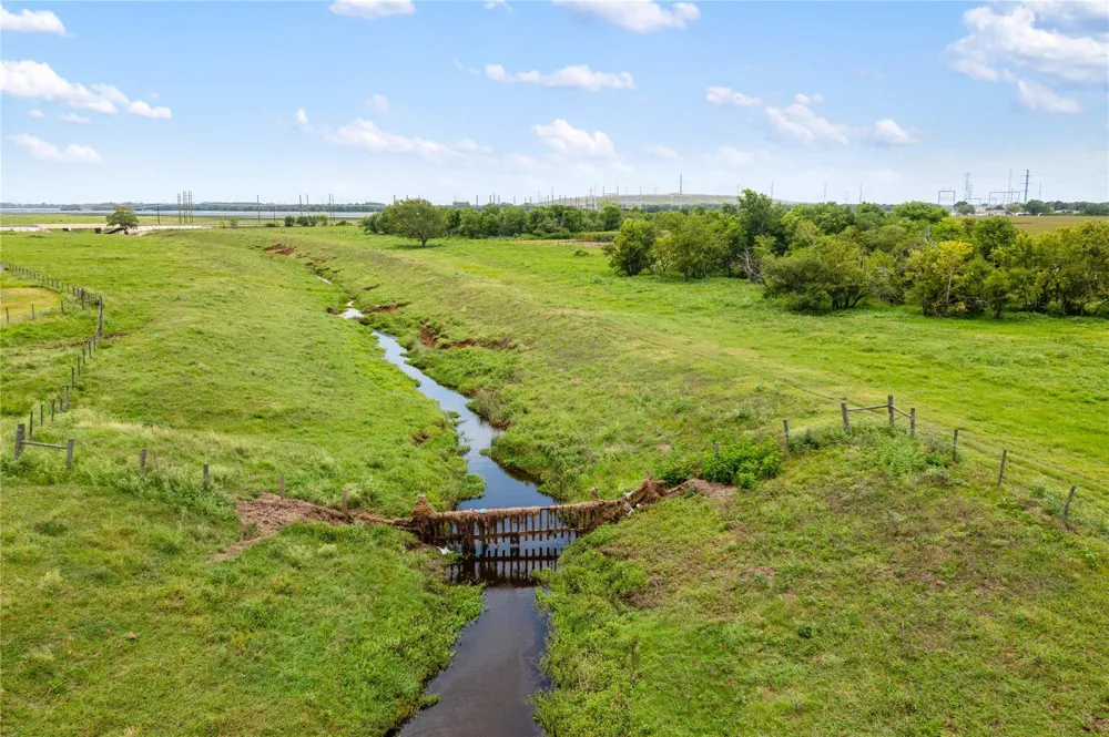 13416 Fm 361 Road Needville, TX 77461
