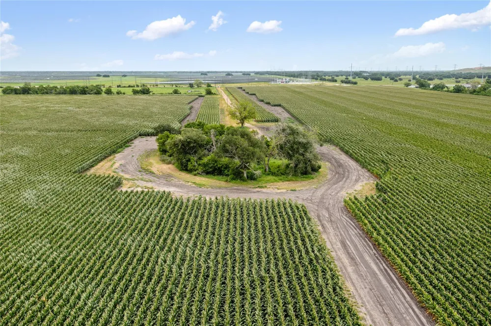 13416 Fm 361 Road Needville, TX 77461