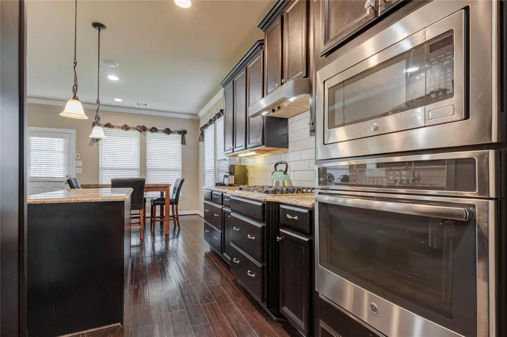 27810 Yorkshire Brook Lane Fulshear, TX 77441