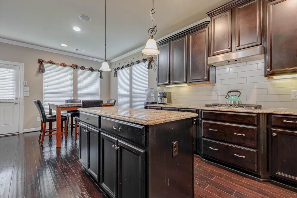 27810 Yorkshire Brook Lane Fulshear, TX 77441
