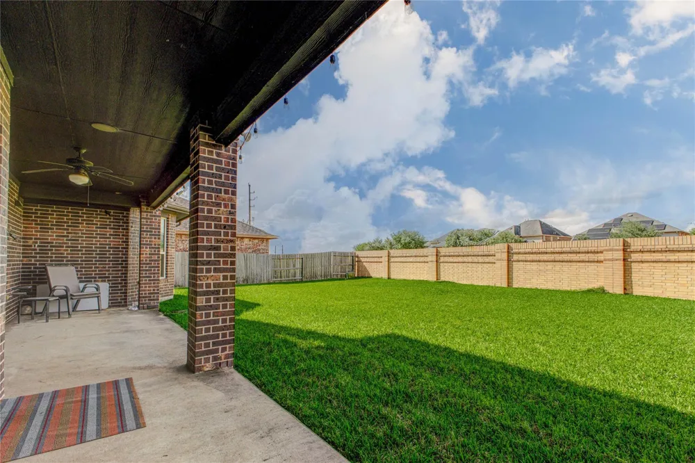 27810 Yorkshire Brook Lane Fulshear, TX 77441