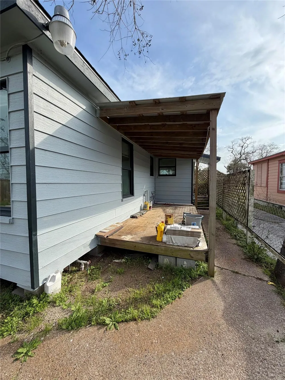 1214 W 5th Street Freeport, TX 77541