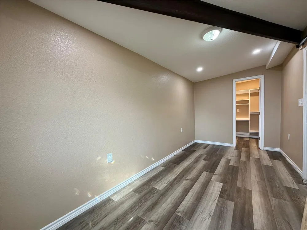 1214 W 5th Street Freeport, TX 77541