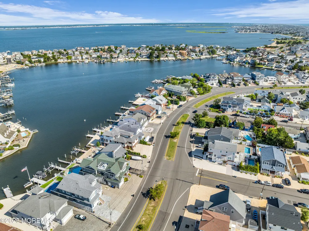 2106 Bay Boulevard Lavallette, NJ 08735