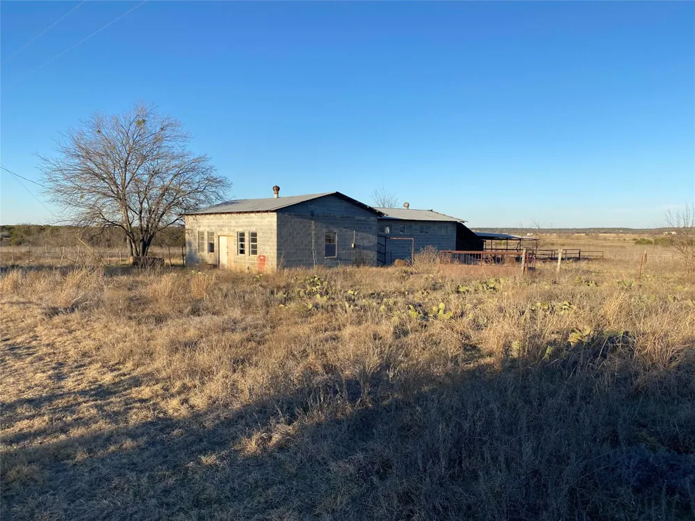 9925 County Road 539 Hico, TX 76457