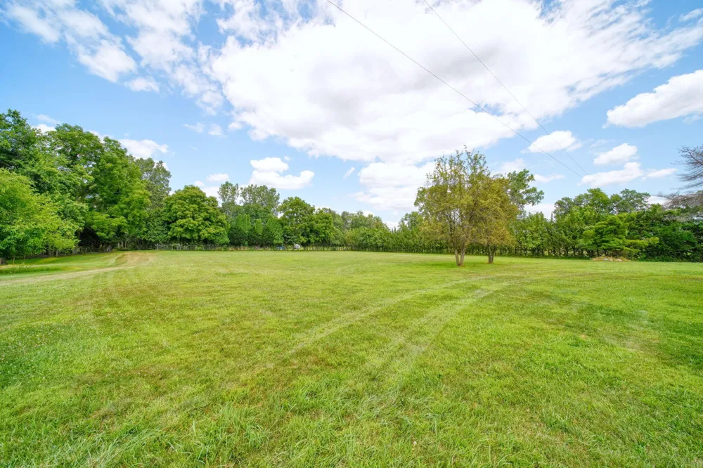 13142 Taylor Road Brooklyn, MI 49230