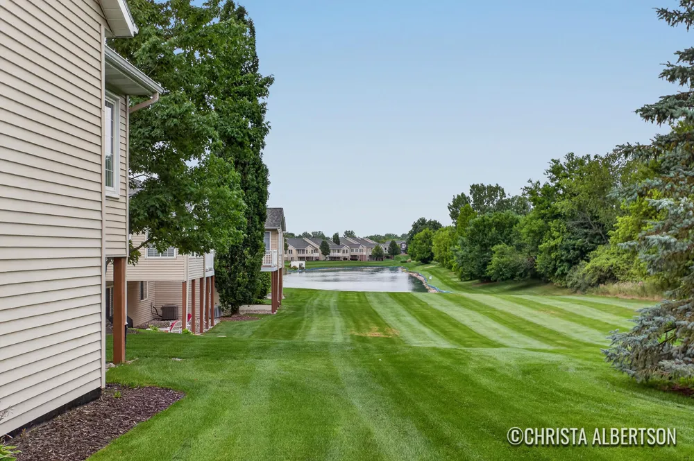 2555 Gracepoint Court SE #40 Caledonia, MI 49316