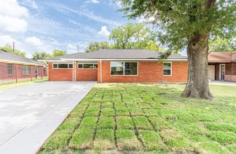 2730 Knotty Oaks Trail