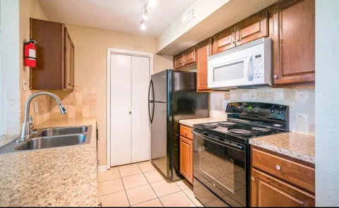 3900 Woodchase Drive #63