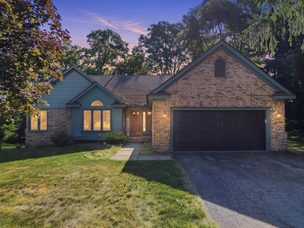 5220 Huron Hills Drive Commerce, MI 48382