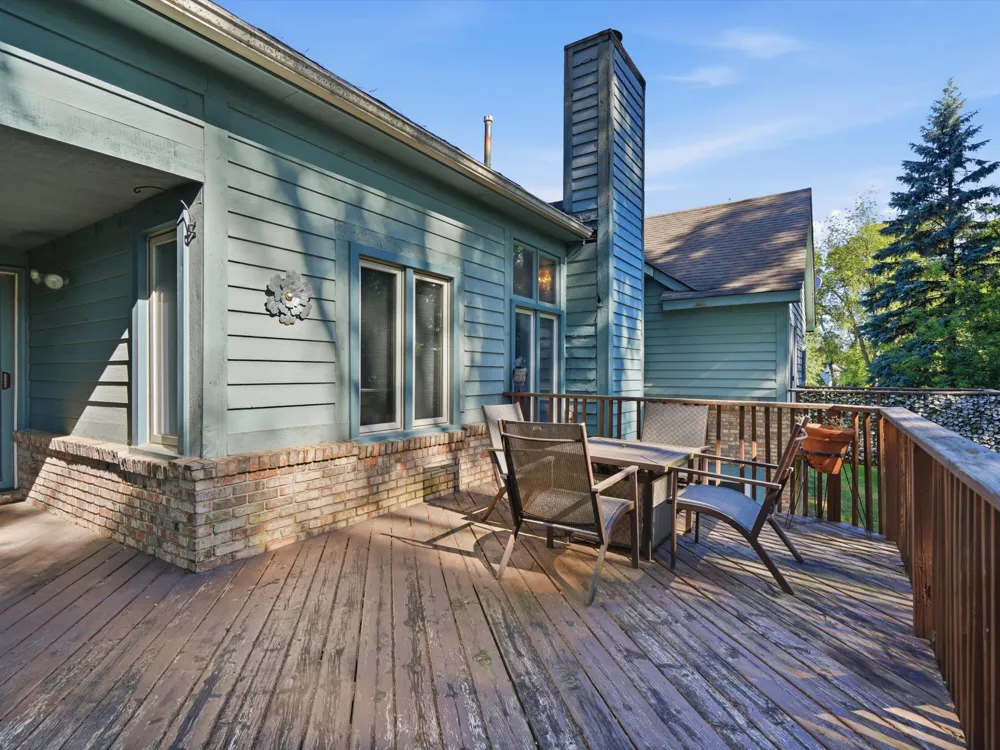 5220 Huron Hills Drive Commerce, MI 48382