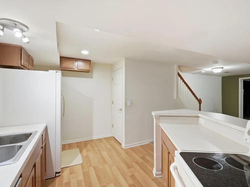 5220 Huron Hills Drive Commerce, MI 48382