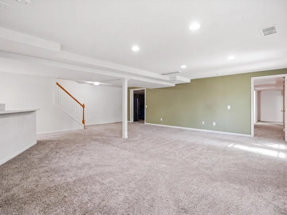 5220 Huron Hills Drive Commerce, MI 48382