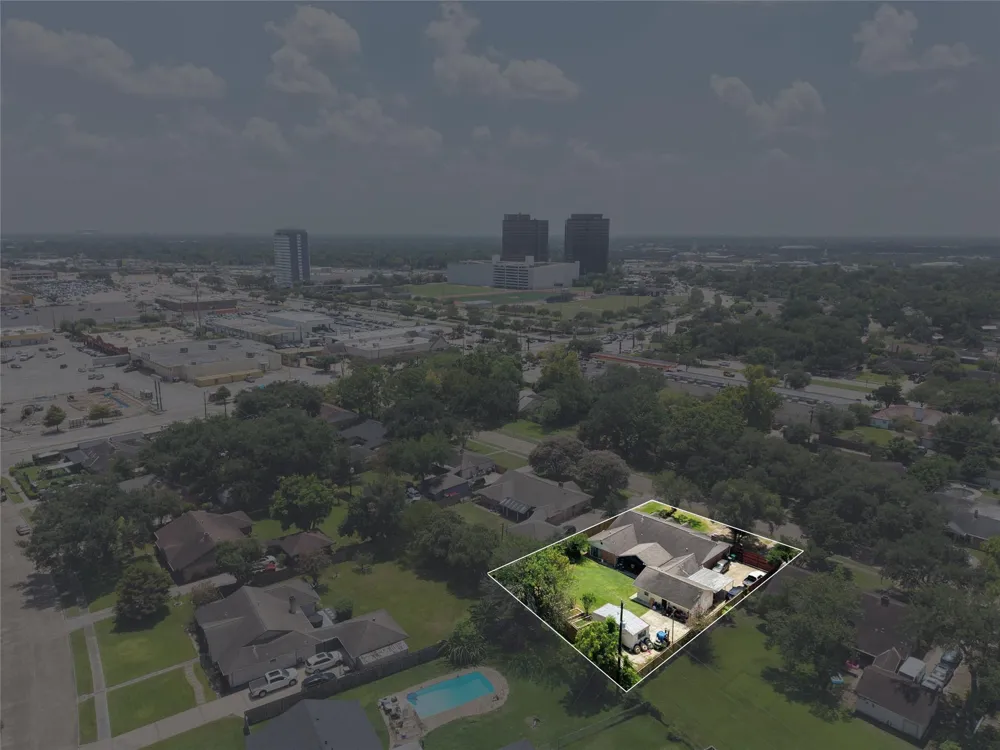 7718 Hiawatha Drive Houston, TX 77036