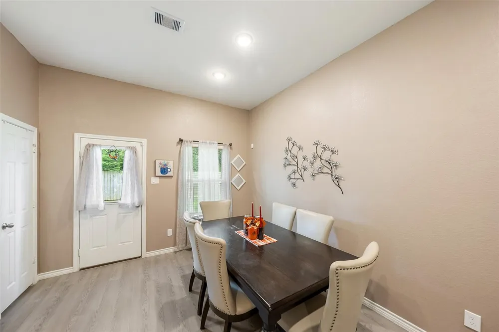 306 Helen Street Cleveland, TX 77328