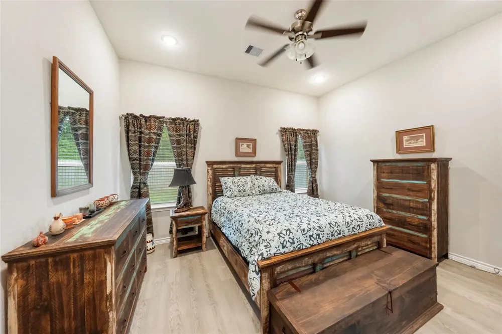 306 Helen Street Cleveland, TX 77328
