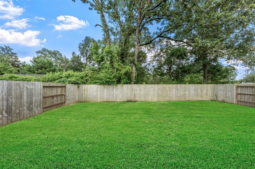 306 Helen Street Cleveland, TX 77328