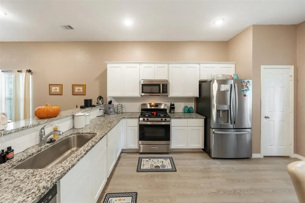 306 Helen Street Cleveland, TX 77328