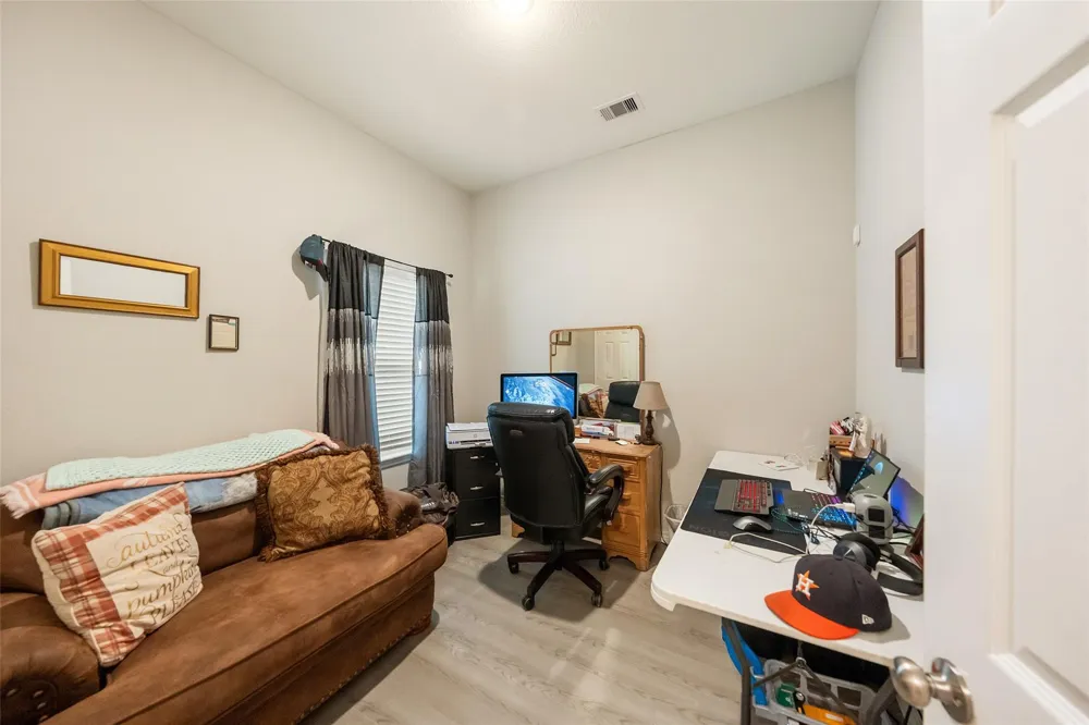 306 Helen Street Cleveland, TX 77328