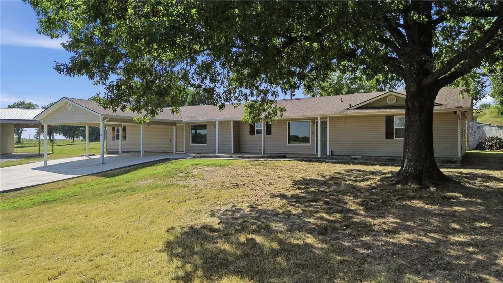 2540 E Davis Field Road Muskogee, OK 74403
