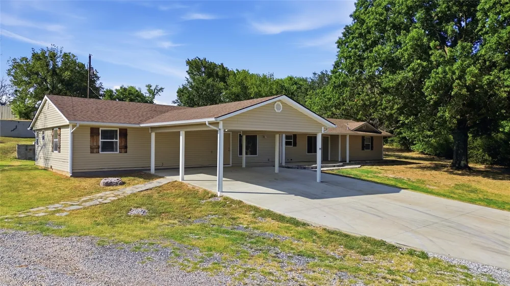 2540 E Davis Field Road Muskogee, OK 74403