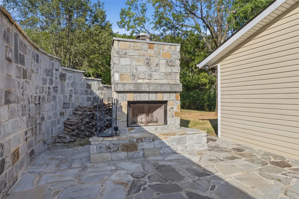 2540 E Davis Field Road Muskogee, OK 74403