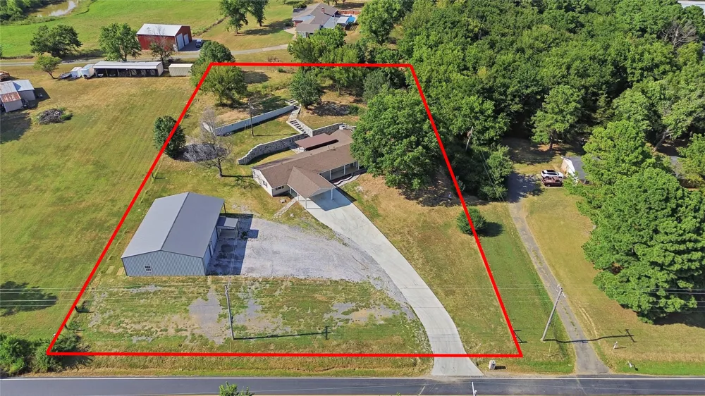 2540 E Davis Field Road Muskogee, OK 74403