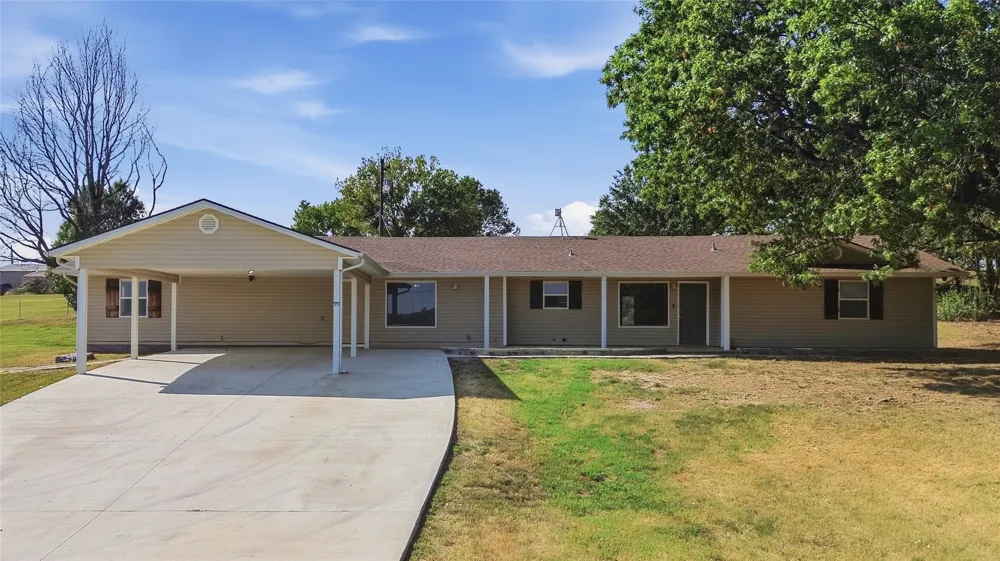 2540 E Davis Field Road Muskogee, OK 74403