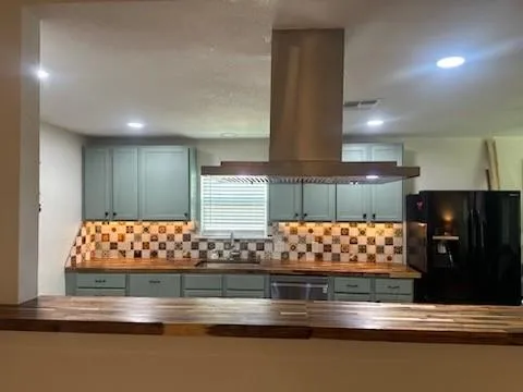7410 Piper Drive Corpus Christi, TX 78412